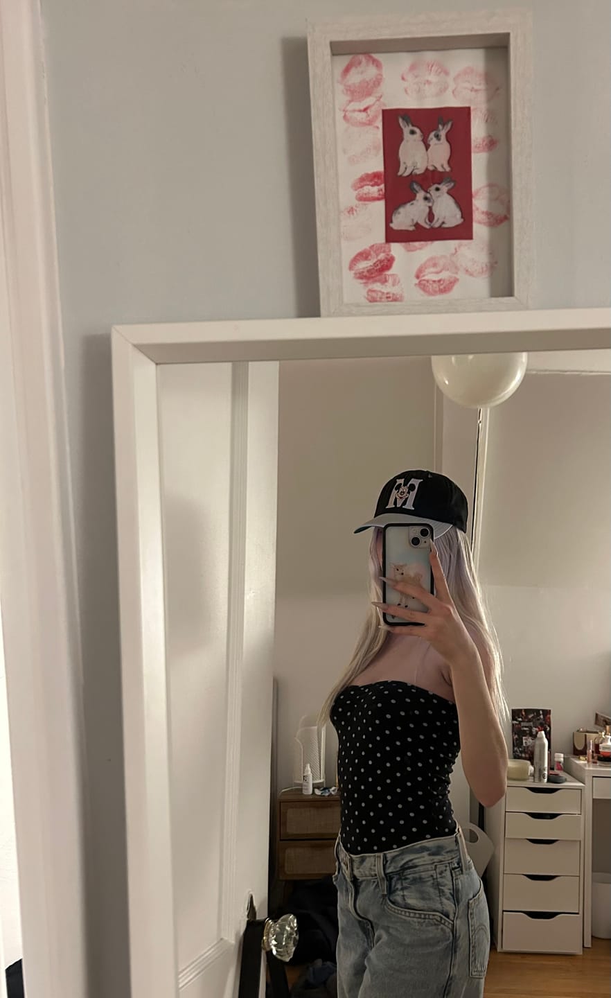 Customer photo review of Vintage 90s Mickey Mouse Snapback Hat