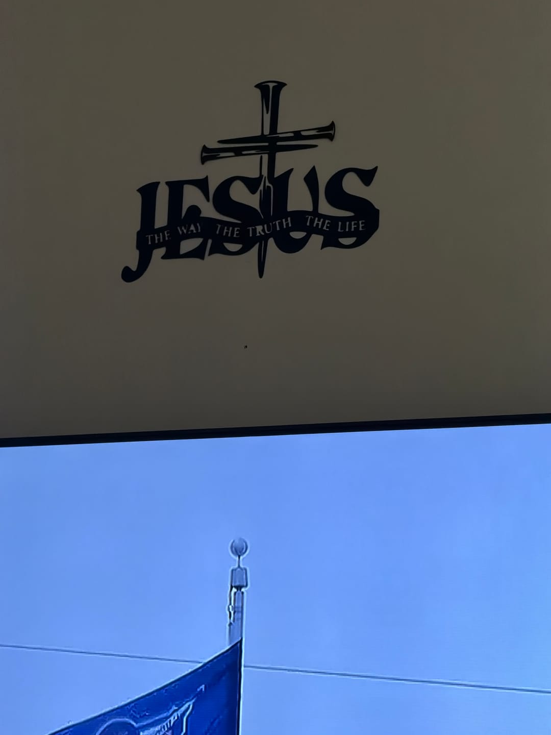 Customer photo review of Christianartworkshop Faithful Jesus & Cross Design Metal Wall Decor Home Decoration