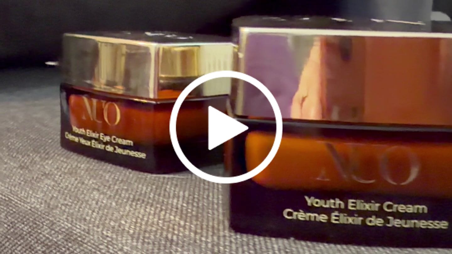 Customer video review of Crema antirid pentru ochi Youth Elixir