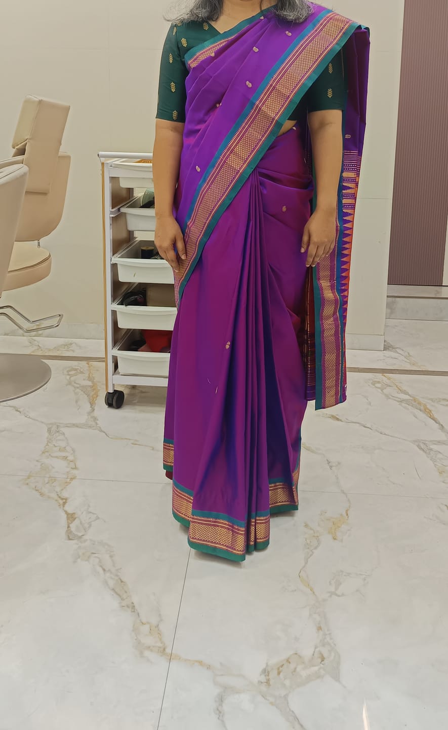 Customer photo review of Raaga Heritage - Traditional Handloom Pure Silk Purplish Wine Paithani with Traditional Double Pallu