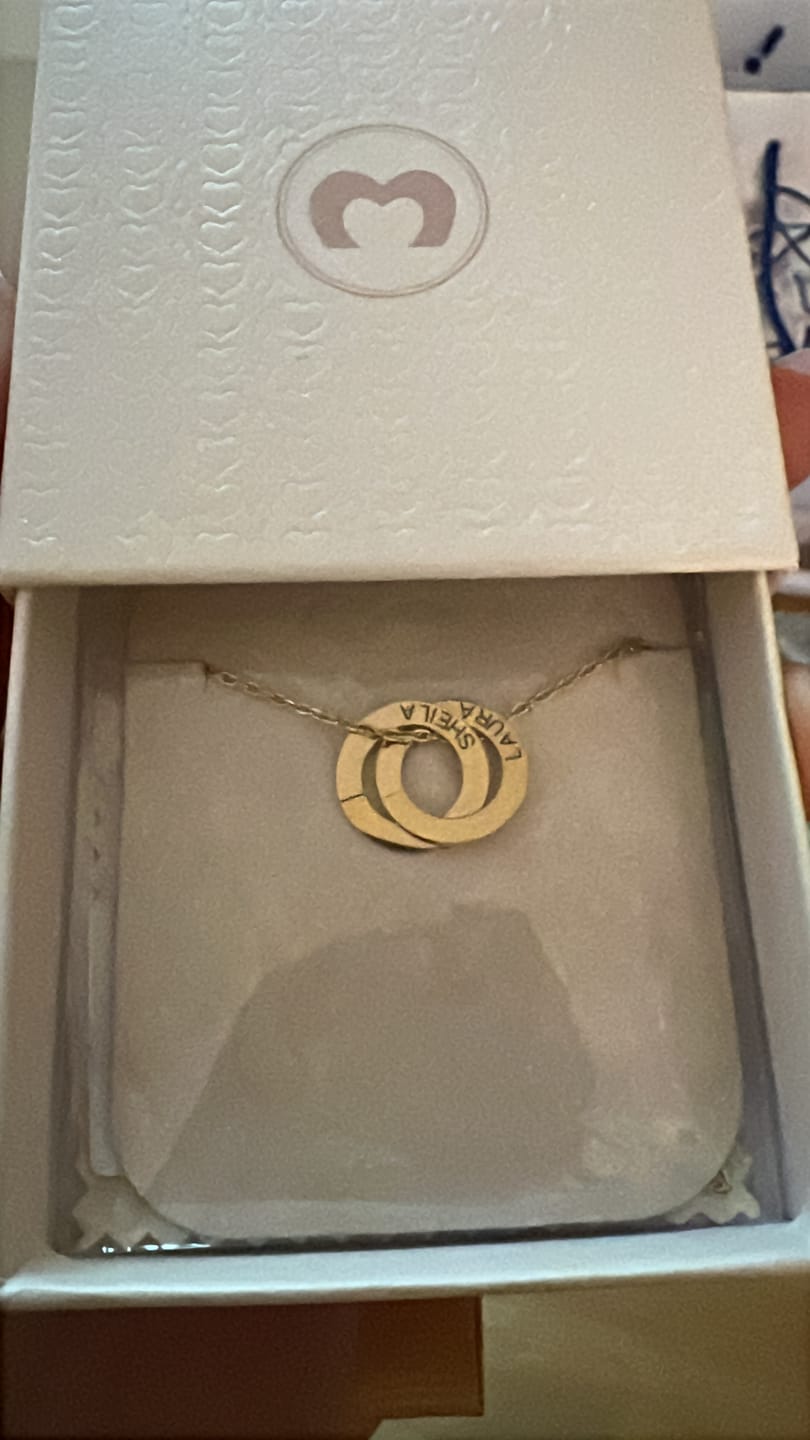 Customer photo review of Collar Amity - Personalizado