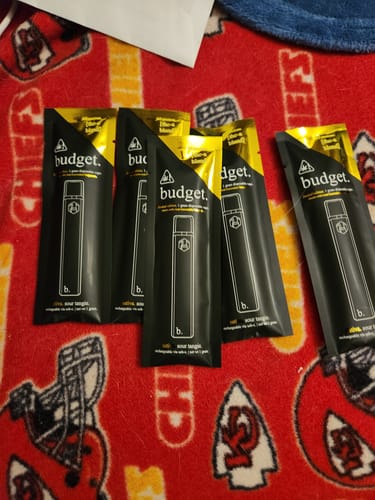 Customer photo review of 1 Gram THCA Full Spectrum Vape Pen | Sour Tangie - Sativa