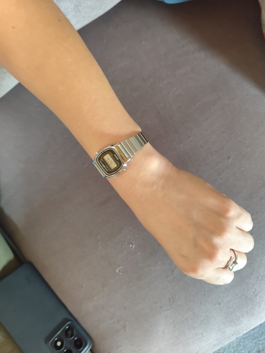 Customer photo review of Reloj Casio Vintage LA670WA-1DF Plateado Mini