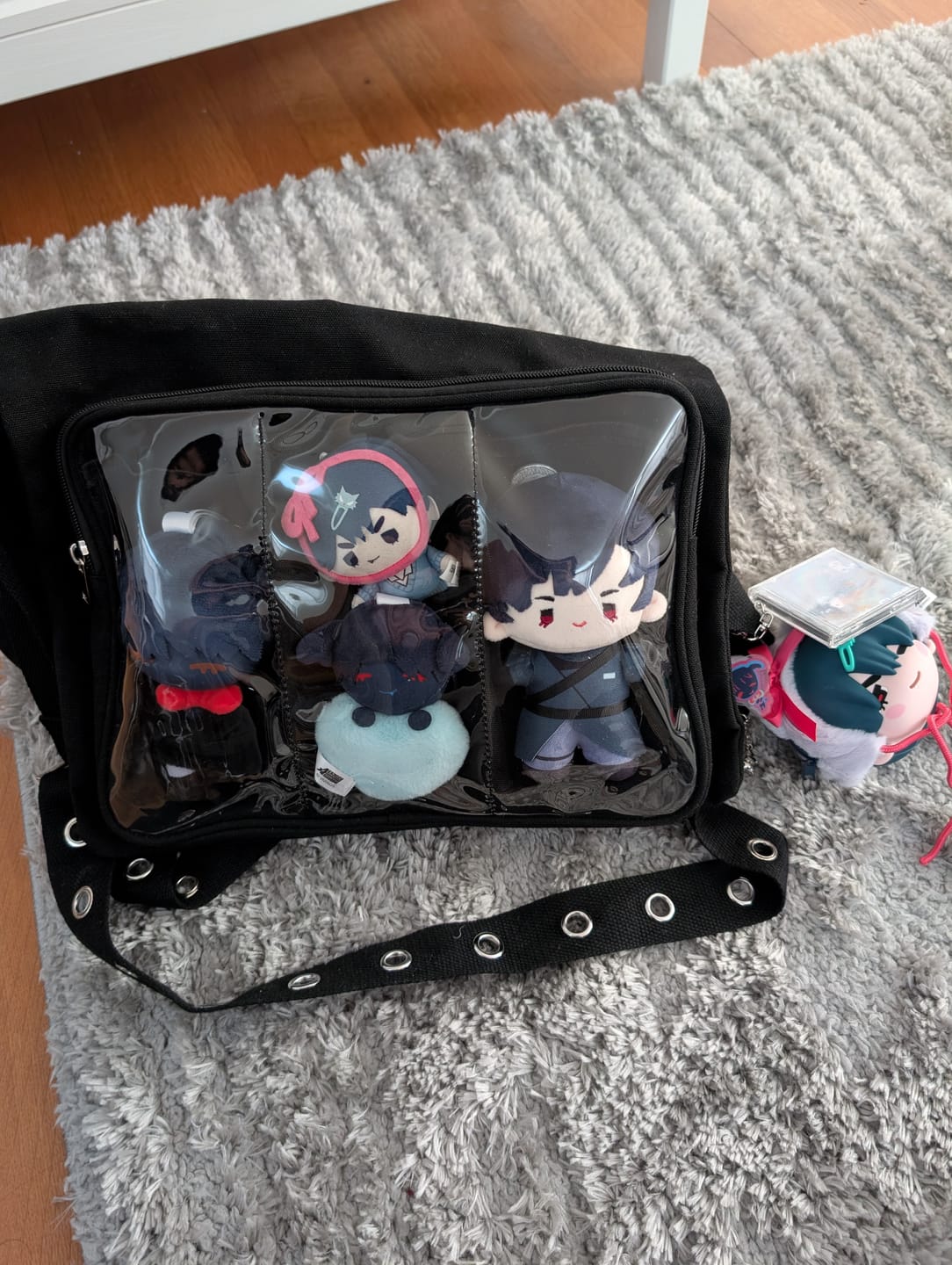 Customer photo review of Alien Stage Theme Series Plush Toy
