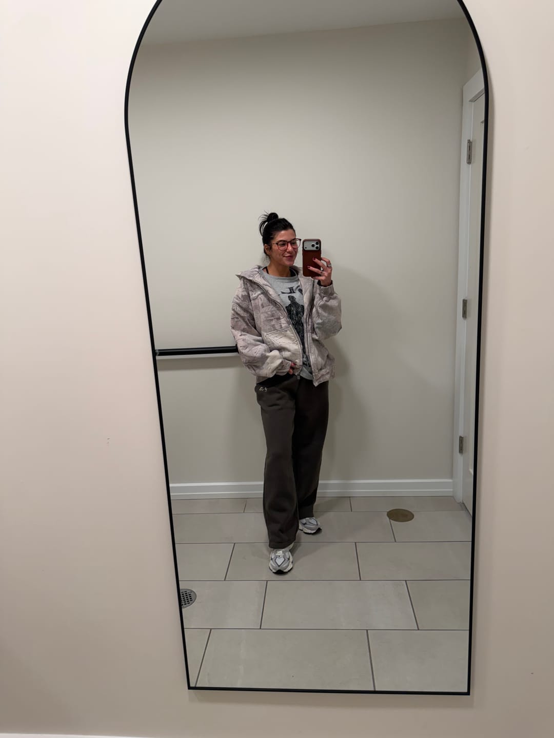 Customer photo review of W229 - Urban Straight Leg Joggers