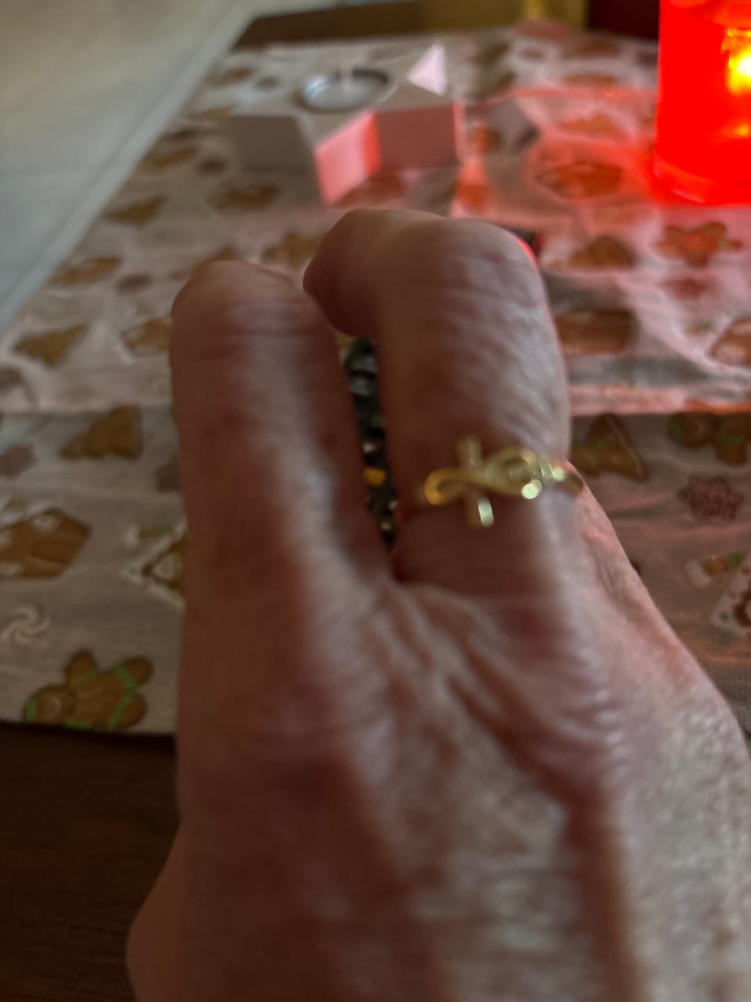 Customer photo review of Bague Croix Amour