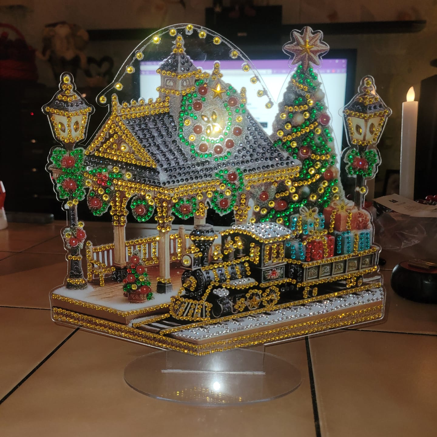 Customer photo review of Diamond Painting Ornament – Jultrain