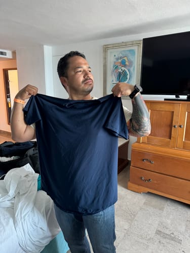 Customer photo review of Training Sport Tee - Navy Blue