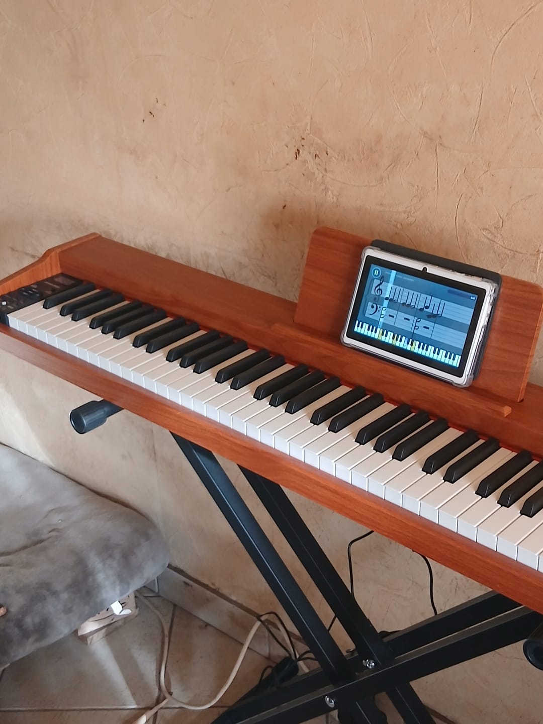 Customer photo review of 【Précommande】Donner DEP-1S Semi-Lesté De Style Bois Piano Numérique【expédition le 20 décembre】