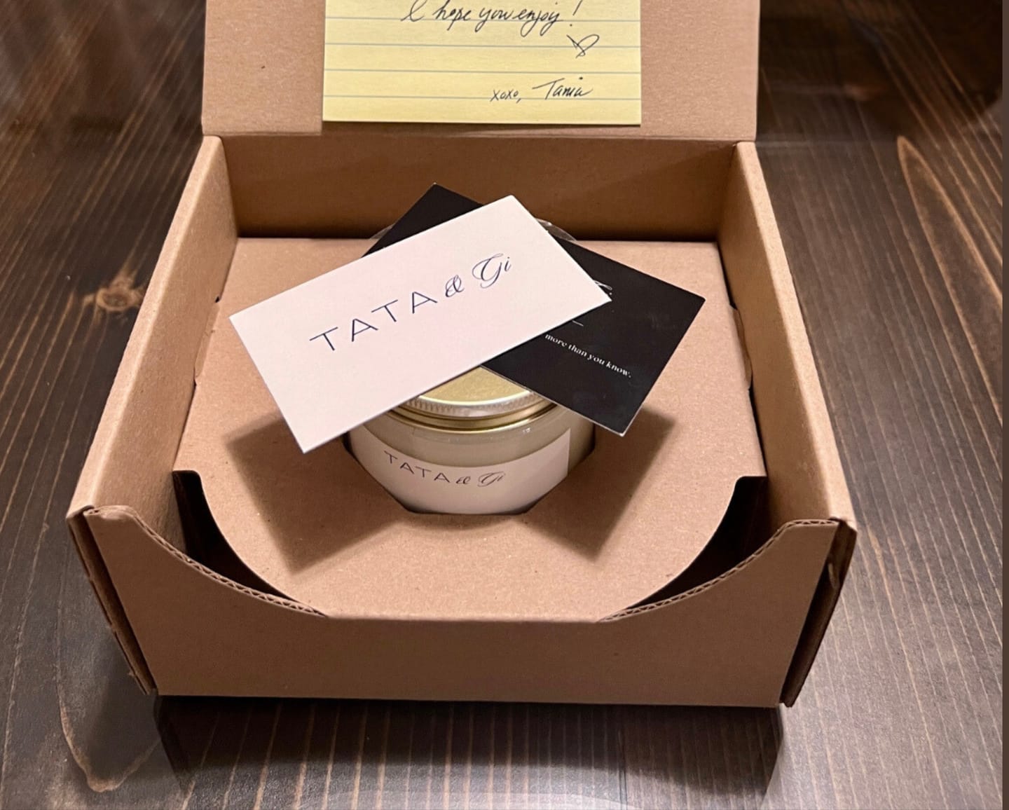 Customer photo review of 9 oz Straight Sided Glass Jar Shipping Box™