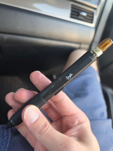 Customer photo review of Penjamin Cart Pen by Smyle™ Labs