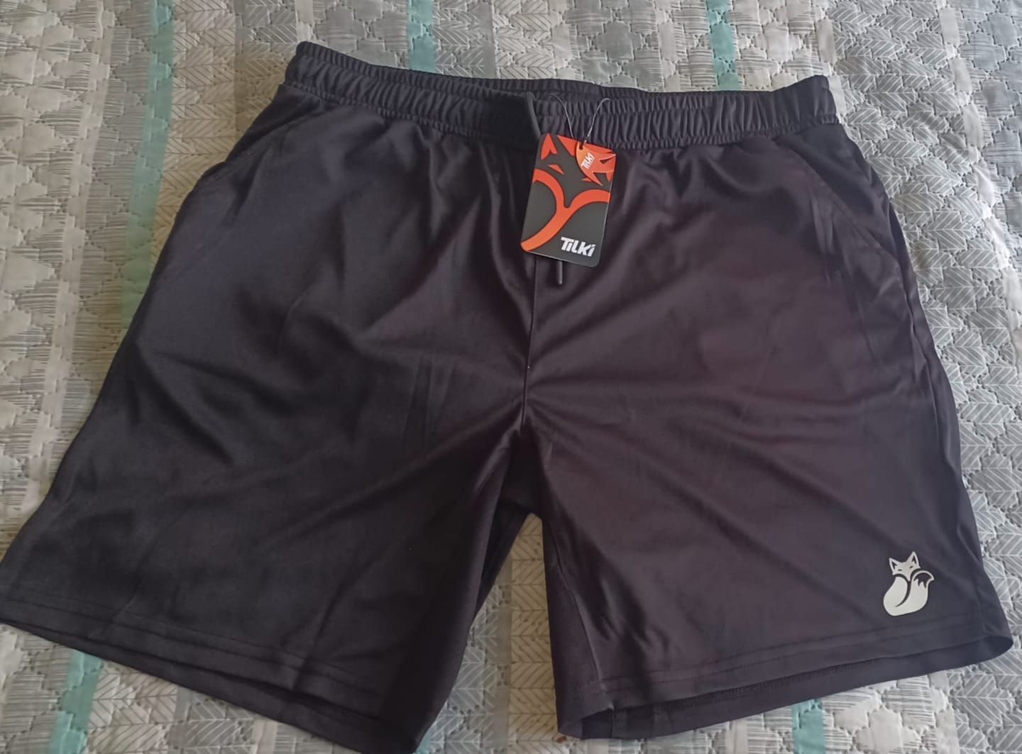 Customer photo review of Polera Khombi Poly Tilki Temel