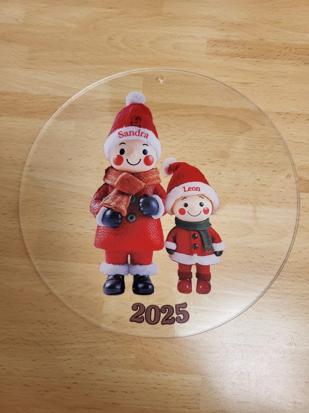 Customer photo review of Familienmitglieder (nur Mama oder Papa) 2-8 Personen - Personalisierter Baumschmuck