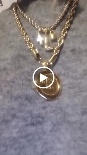 Customer video review of Ciondolo "Amore"