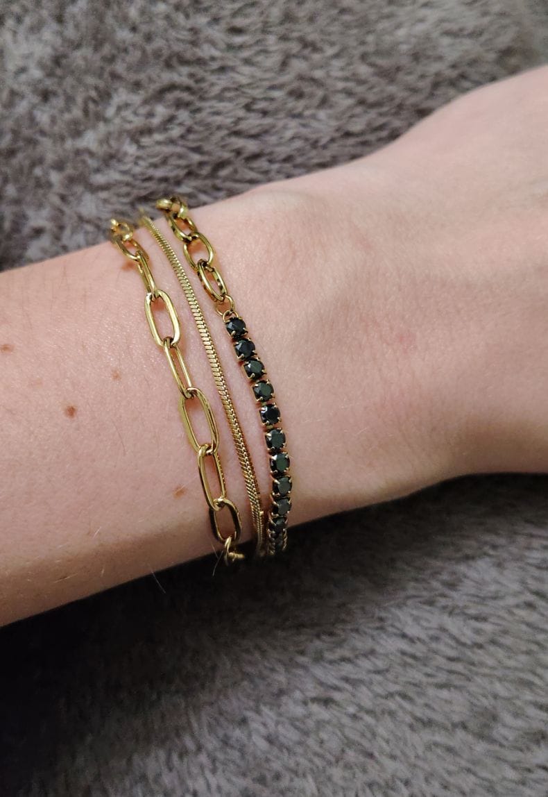 Customer photo review of Jade Gold Black Bracelet