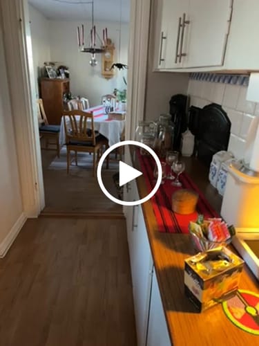 Customer video review of GlowLine - Energisnålt ljus som tänds bara när du behöver det