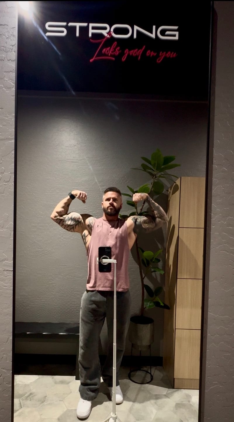 Customer photo review of 2068 - Elevated Essentials - Straight Sweats