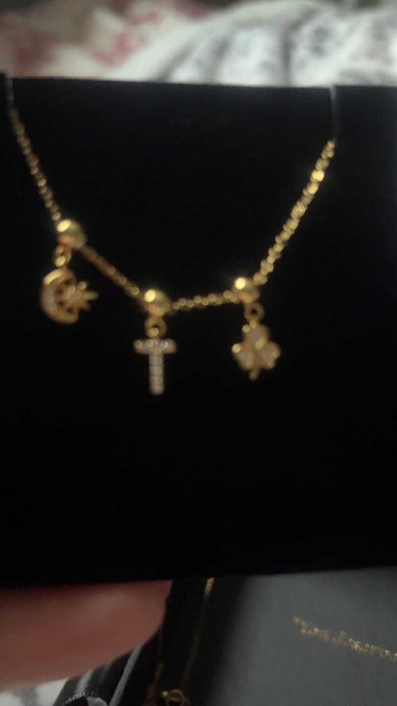 Customer photo review of Shamrock Charm Gold