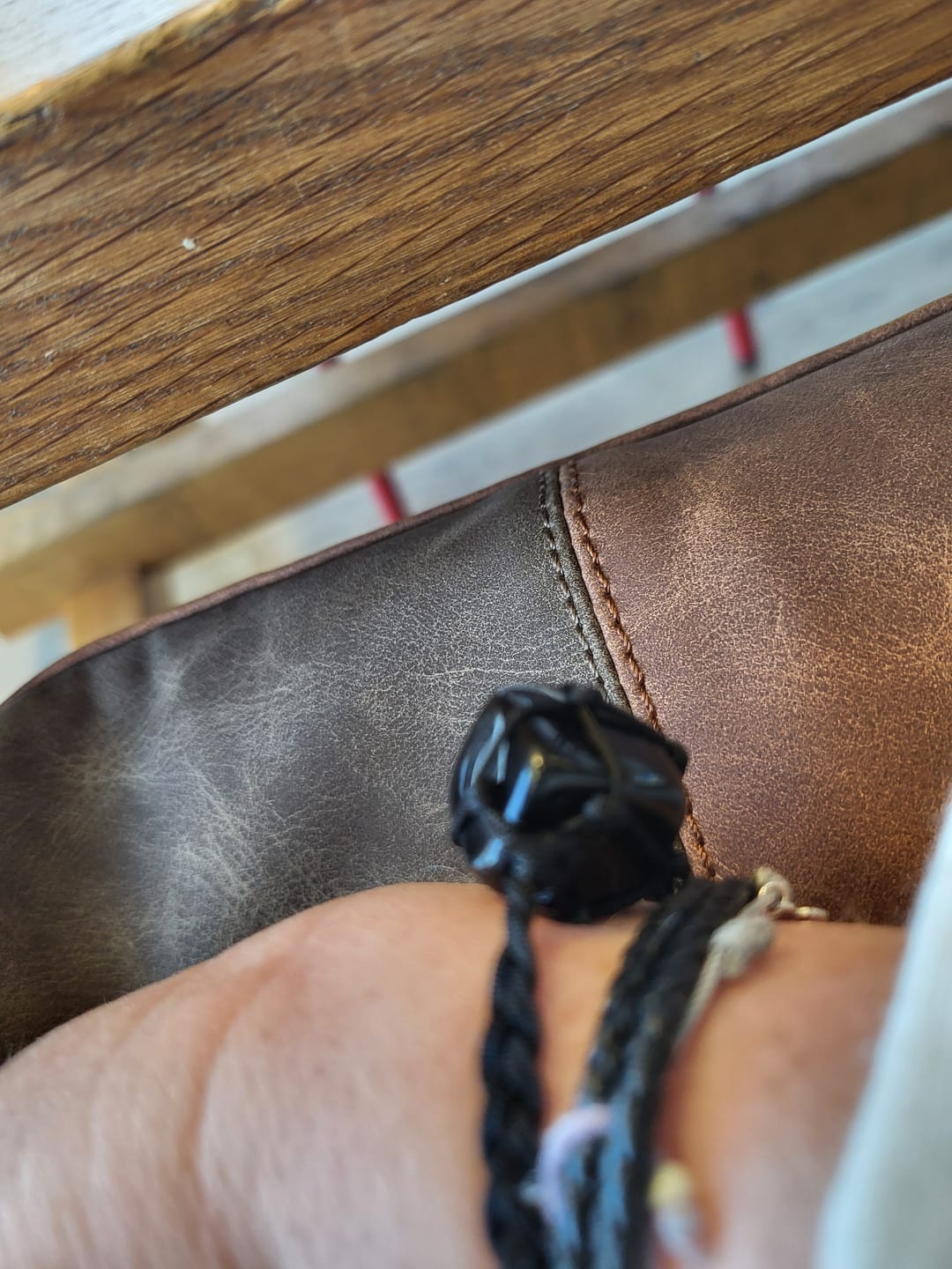 Customer photo review of Obsidian Armband - Natur Stein