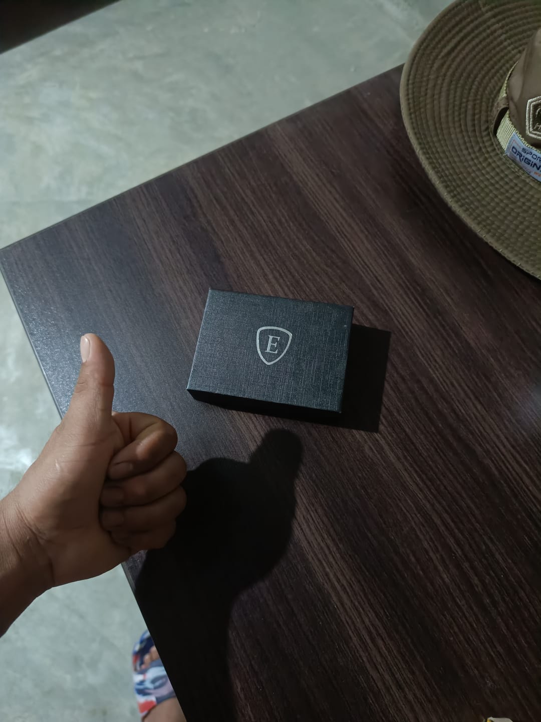 Customer photo review of E-BLACK/RED