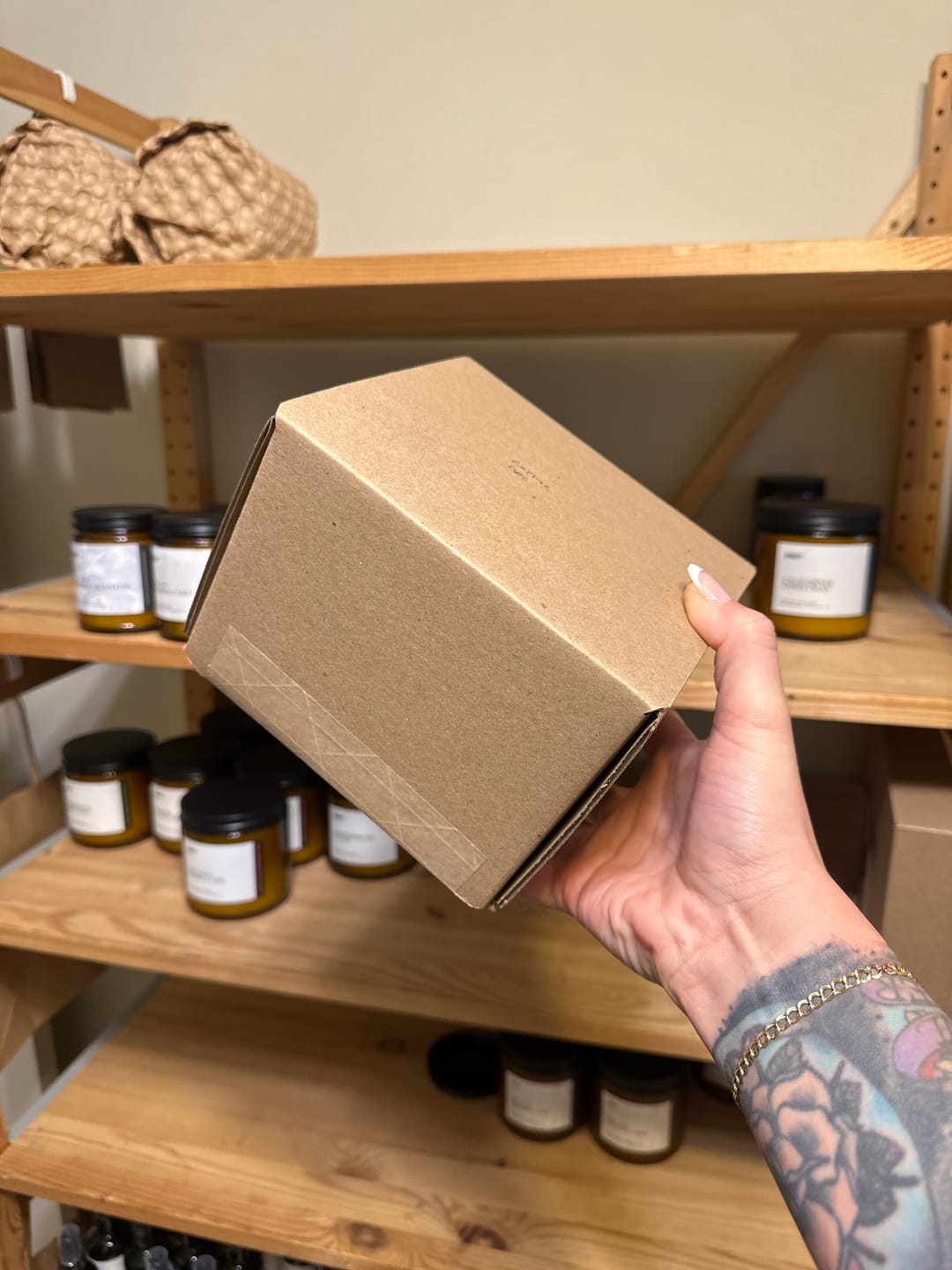 Customer photo review of 16 oz Straight Sided Glass Squat Jar Shipping Box™