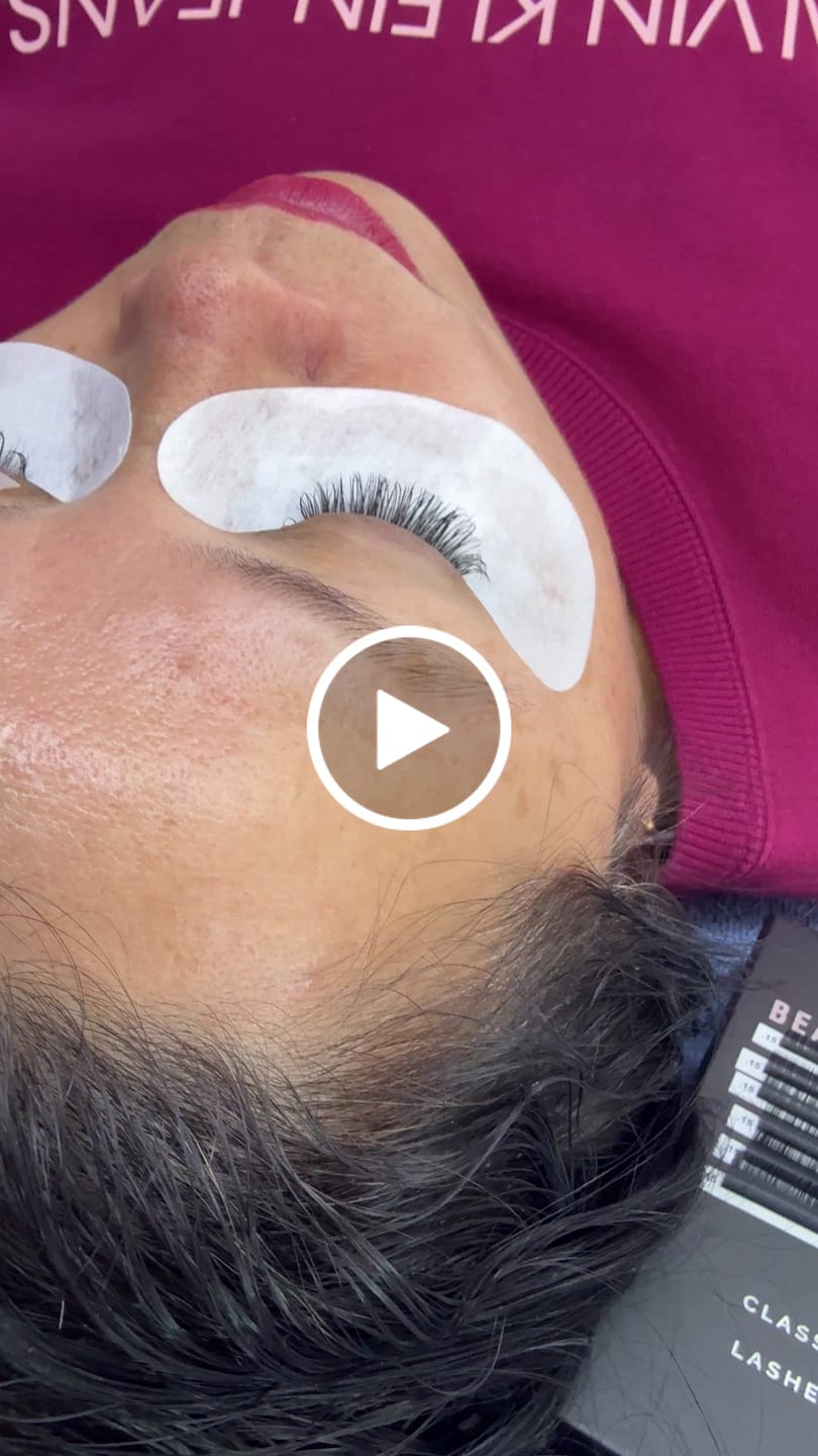 Customer video review of Mixed Classic Lashes