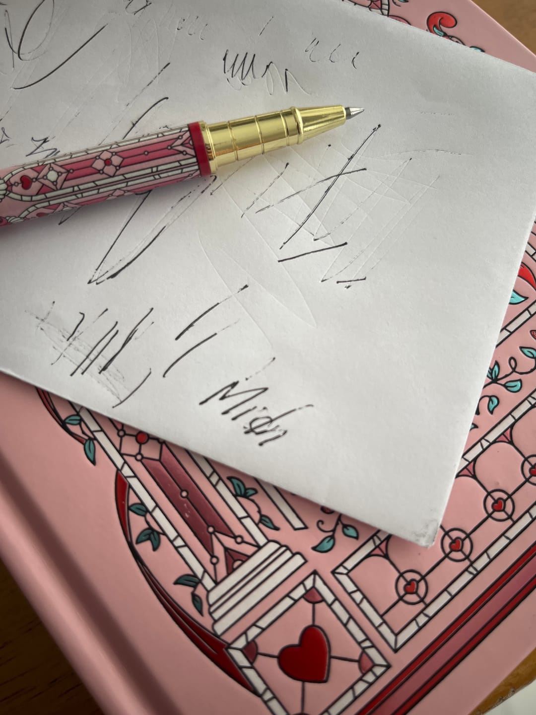 Customer photo review of Bite Me Pen