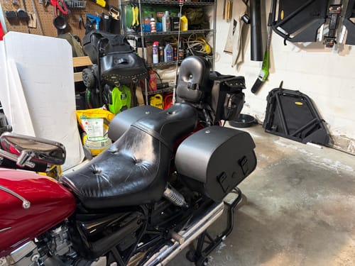 Customer photo review of 28L - Baelor Medium Hard Mount Kawasaki Vulcan 500 EN500 Saddlebags