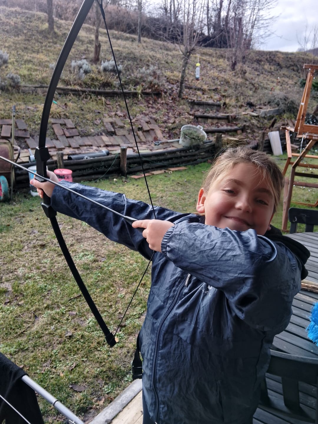 Customer photo review of Sportbogen Set für Kinder mit 6 Carbon-Hybrid Pfeilen und 3 Zielscheiben