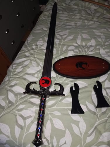 Customer photo review of Thundercats Deluxe Sword Of Omens