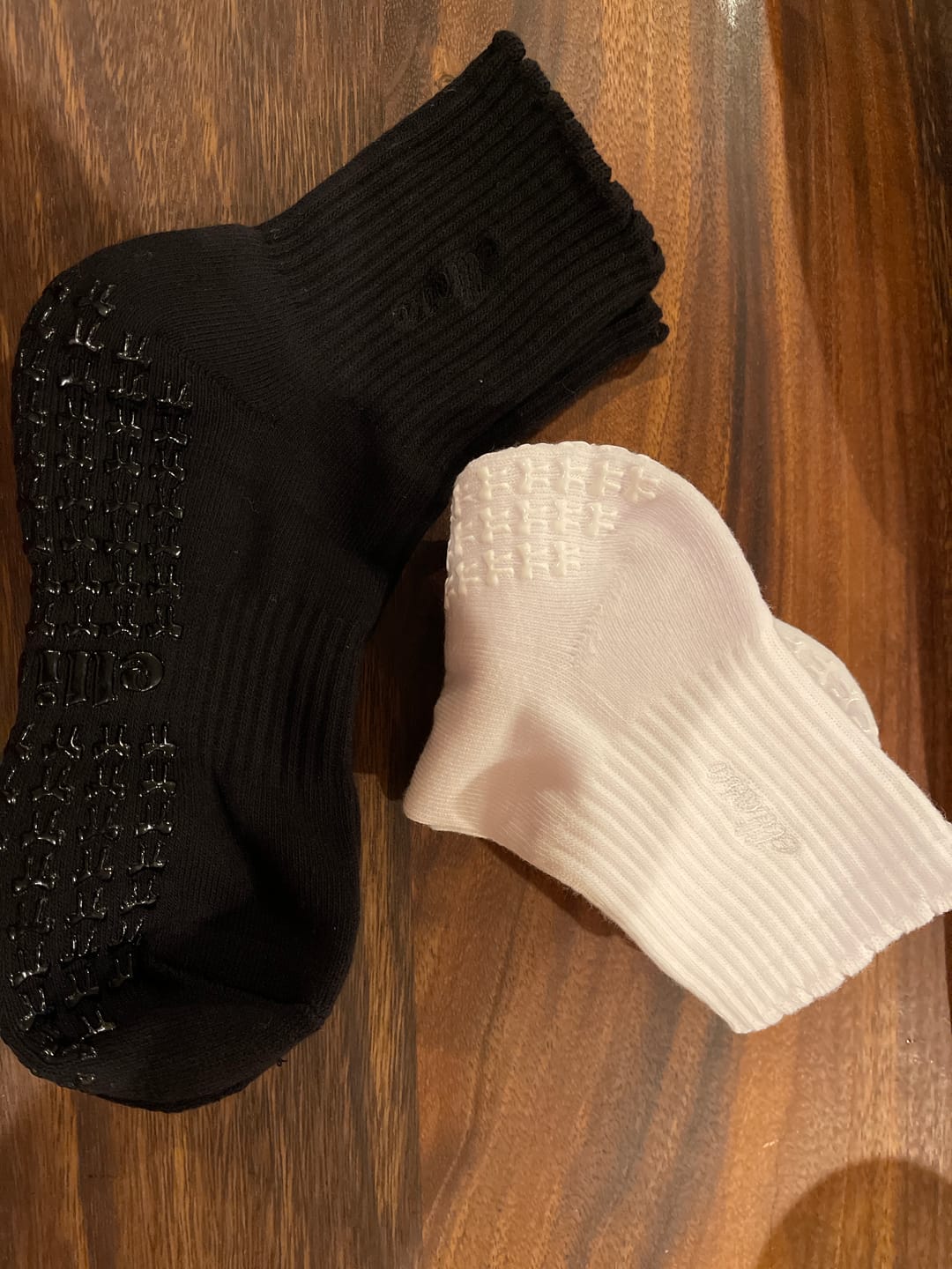 Customer photo review of Grip Basics - Black & White (6 Pack)
