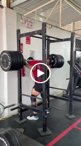 Customer video review of Cinturón de Cuero para Levantamiento de Pesas de 15CM