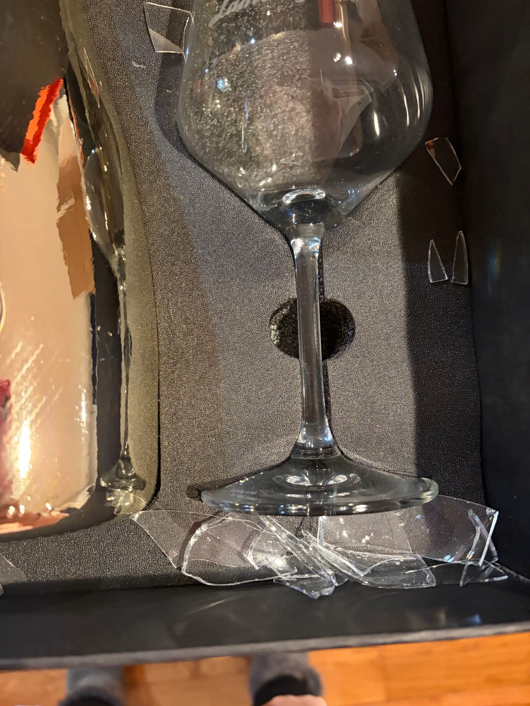 Customer photo review of Lamborghini Oro Vino Spumante with Gift Set (2025)