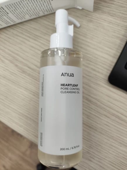 Customer photo review of Heartleaf Pore Control Cleansing Oil