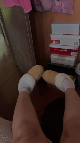 Customer photo review of BRUCE SLIPPERS