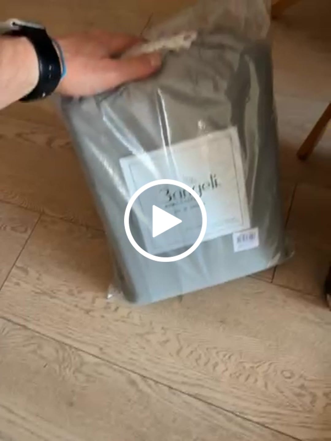 Customer video review of Sábanas Lujo 1800 Hilos - 2 Plazas - Soft Touch