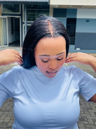 Customer photo review of 14a Machine Made Wigs : Straight Closure Wigs