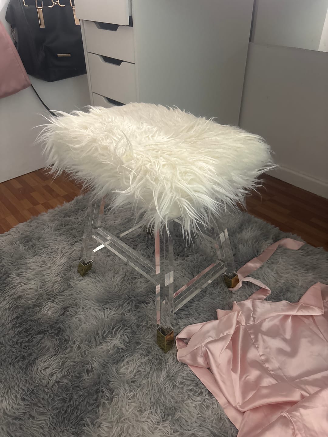 Customer photo review of Furry Top Acrylic Makeup Stool / Chair - White