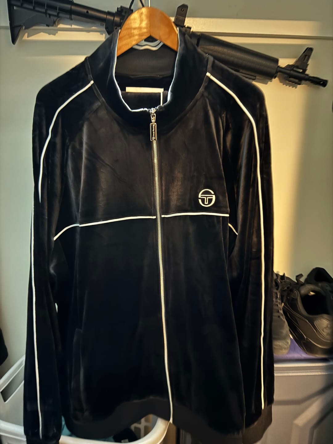 Customer photo review of Lioni Velour Track Jacket- Black Beauty