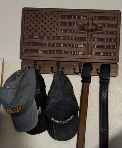 Customer photo review of PERSONALIZABLE FLAG WITH CROSS MINI MODEL