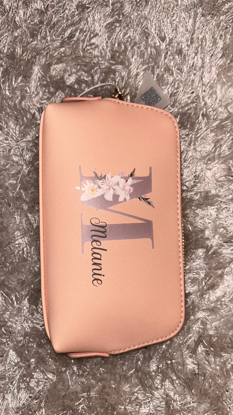 Customer photo review of Deine Initiale - Individuelle PU Kosmetiktasche