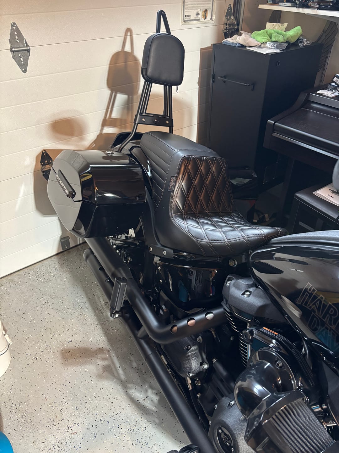 Customer photo review of 32L - Darkin Large Quick Mount Painted Hard Saddlebags for Harley Softail Low Rider S FXLRS