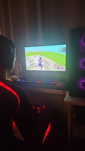 Customer photo review of Titan 4 Gaming PC Bundle - AMD Ryzen 5 5500  16GB RAM AMD RX580 8GB T4-MS203