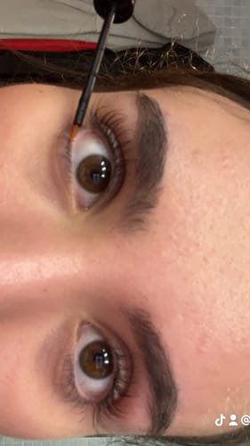 Customer photo review of KosmaLash® | Sérum Crecimiento & Anticaída