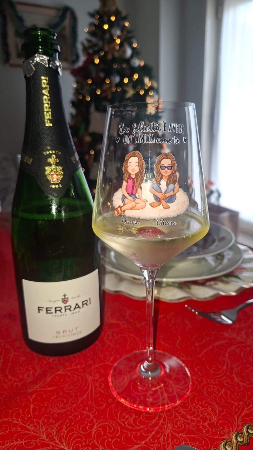 Customer photo review of Cin Cin! - Bicchiere da vino personalizzato per migliori amiche