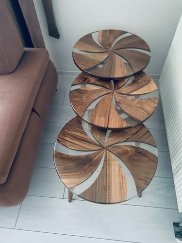 Customer photo review of Epoksi Sehpa – Ceviz Yel Değirmeni Desenli Yuvarlak Yan Sehpa
