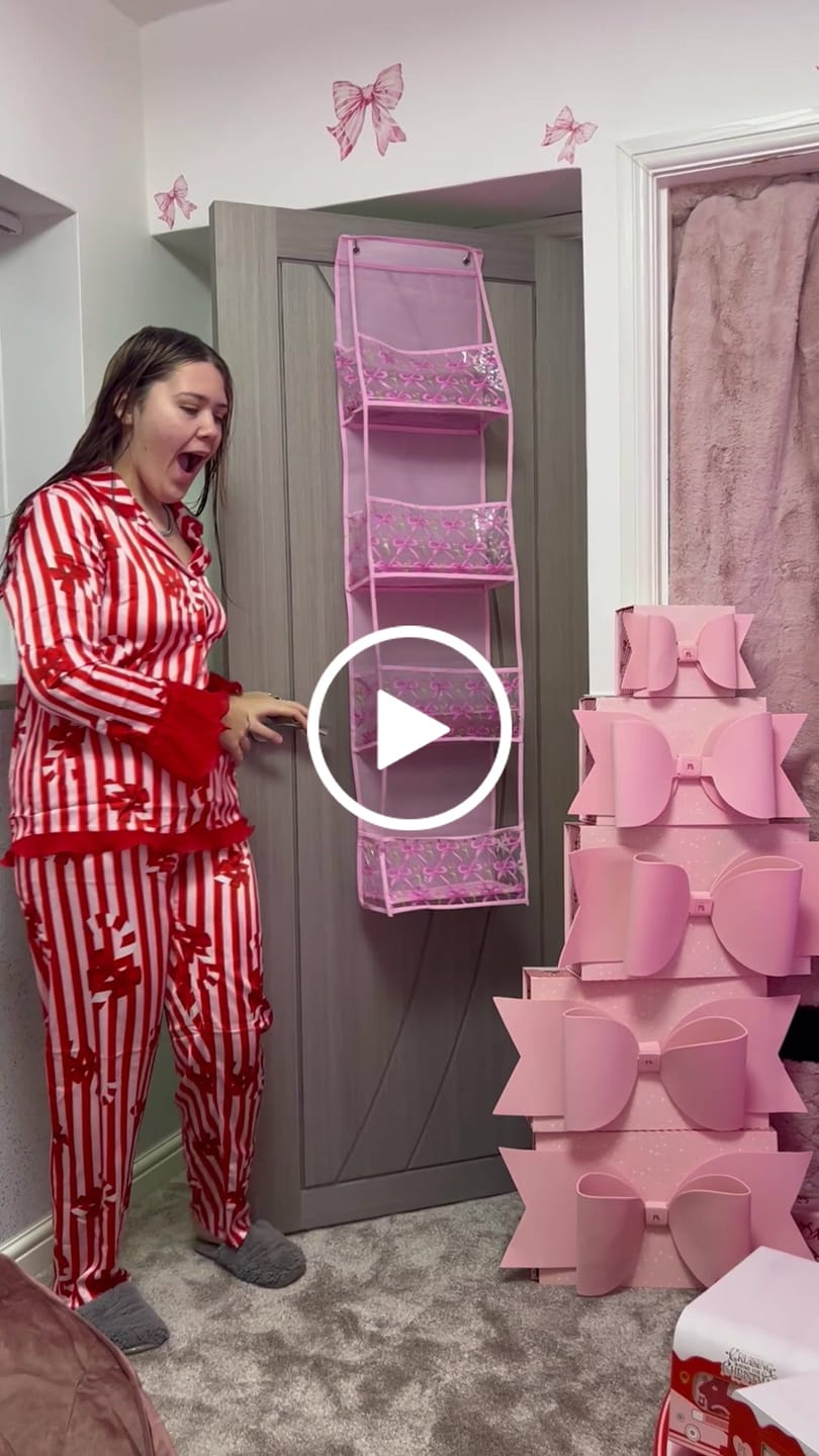 Customer video review of 12 Sleighs Of Christmas Bad Bitch Skincare Advent Calendar 2025
