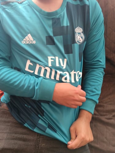 Customer photo review of Real Madrid 16/17 Visita Ronaldo - Manga Larga EXPRESS