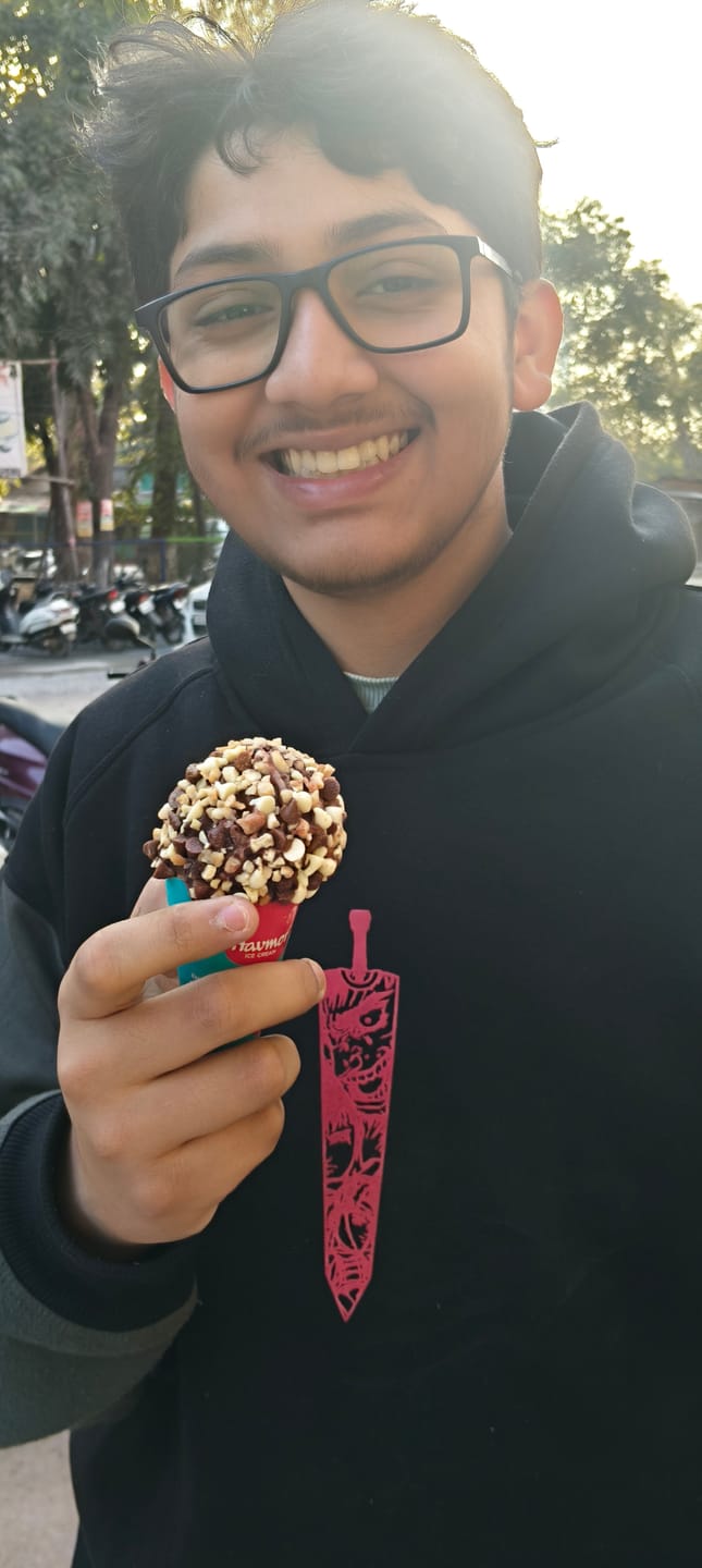 Customer photo review of Berserk Armor // Screen & Puff // 350 GSM Cotton Fleece Hoodie