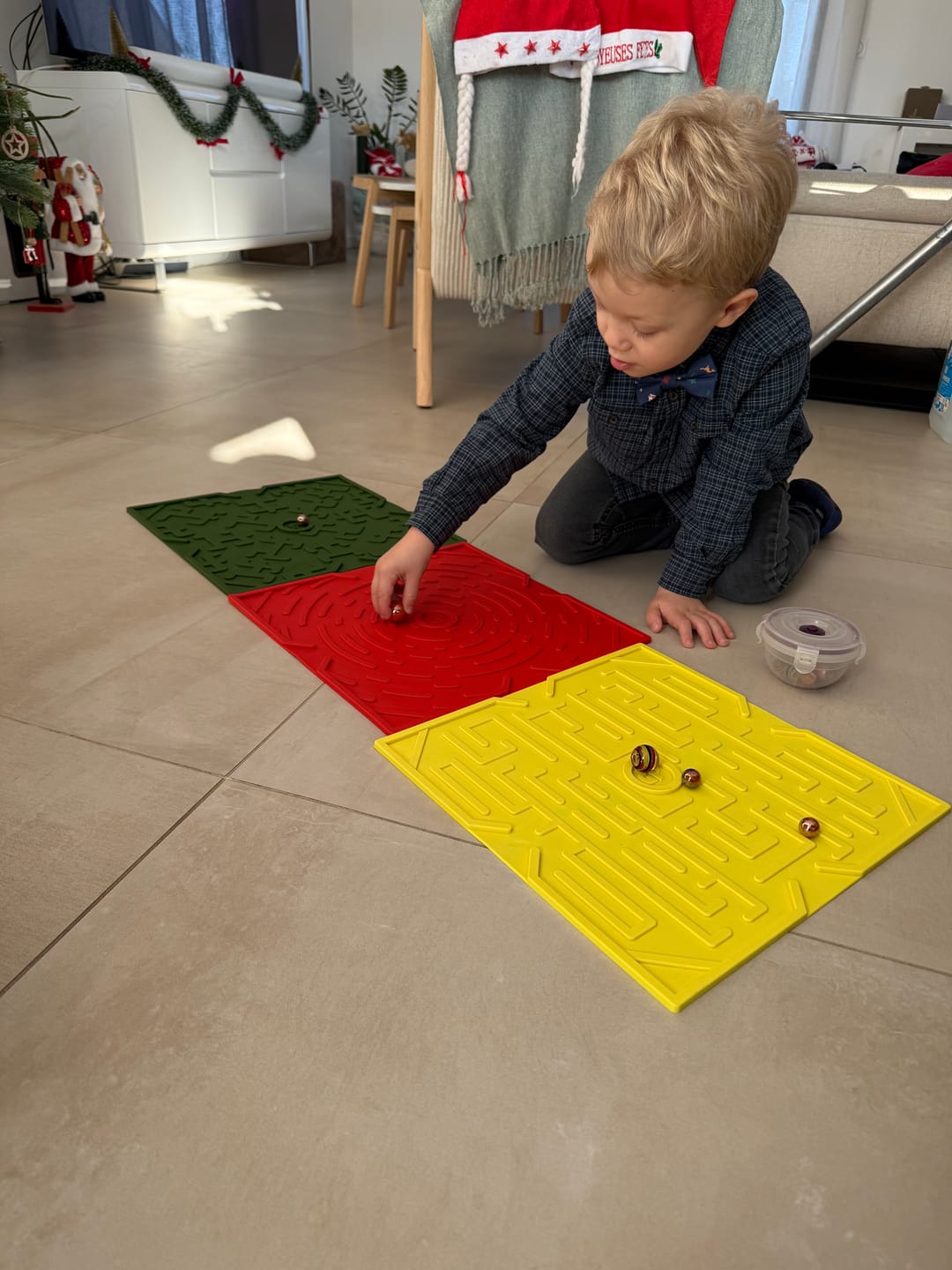 Customer photo review of Game Plak' jeux de billes "Laby Jaune"
